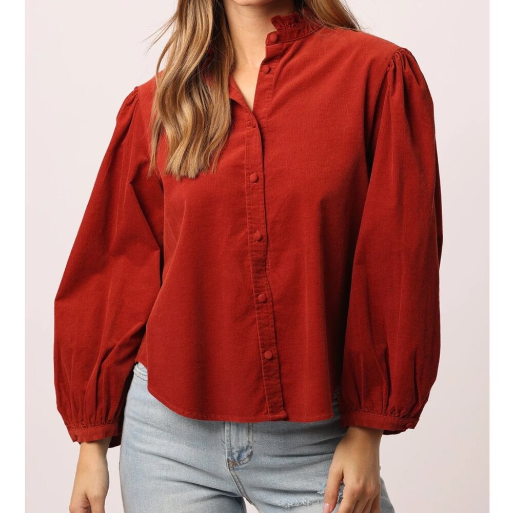 Button down shirt, long sleeve with neck ruffles in mini corduroy